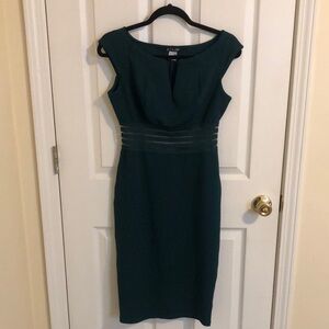 VENUS Green Midi Dress